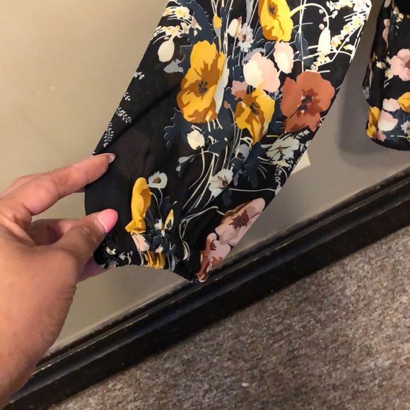 Top - Picture 3 of 6